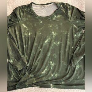LL Bean womens 2x Green tie-dye Print Pullover Draped Top